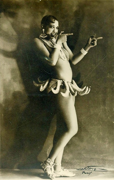 Josephine Baker mit Bananenrock, ca. 1927